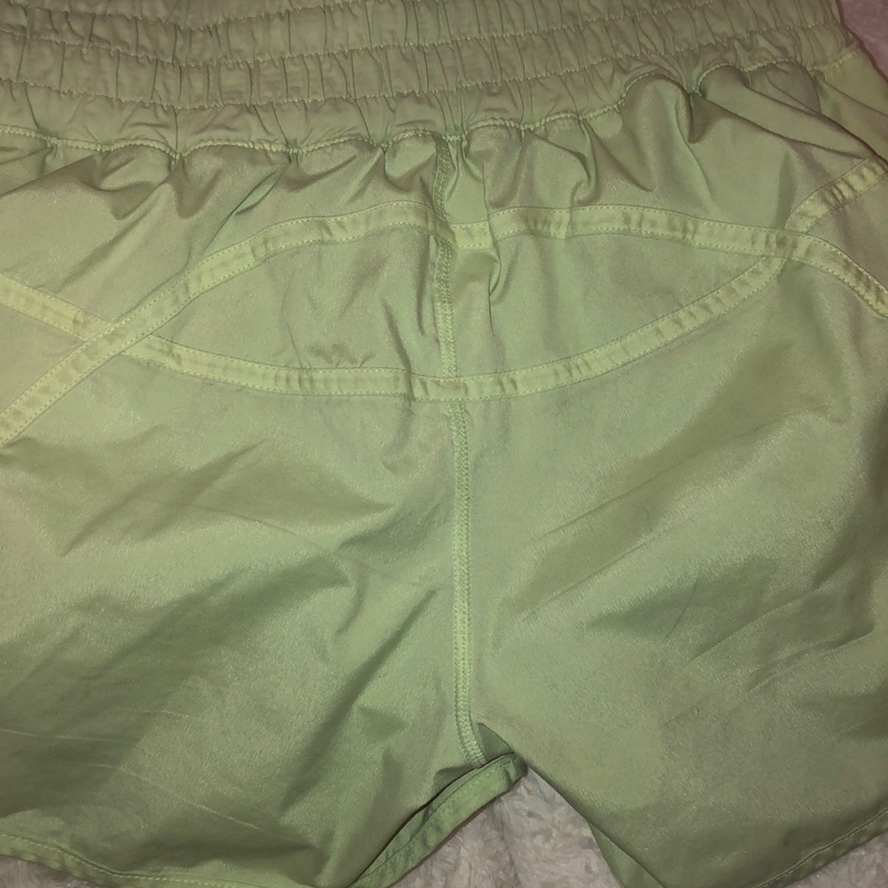 lululemon tracker shorts 12